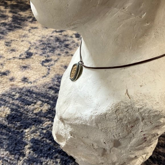 Leather Cord Choker Necklace with Glass Framed Pendant Maroon and Gold Pattern - Picture 4 of 6